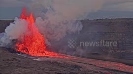 Kilauea volcano spews 800ft high lava fountains in latest eruption