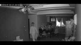 Dog scares woman in the middle of the night in Henan, China