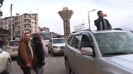 Syrian families return home to Sheikh Maqsud after area cleared of SDF (2)