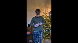 Heartwarming Christmas Surprise: Foo Fighters Tickets Reveal!