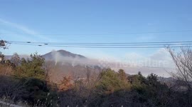 Japan: Uncontained Forest Fire Expands Across Mount Ougiyama in Yamanashi 2