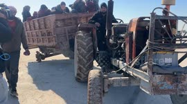 Syrians fleeing Deir Hafir reach safe area despite damaged tractor