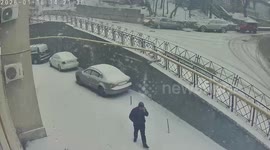 Two crashes occur within minutes on the same street in Yalta, Russia