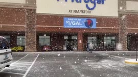 US: Snow Blankets Parts of Kentucky