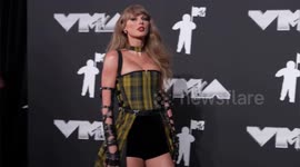 UNCAPTIONED: Taylor Swift inducted into Songwriters Hall of Fame