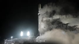 US: SpaceX Lights Up Night Sky With Launch Of 25 Starlink Satellites