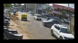 Ahmedabad: AMTS Bus Ploughs Into School Van, Auto and Tempo Near Gota Ceramic Market; CCTV Captures Shocking Crash