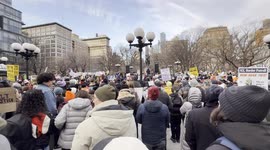 New York: Anti-ICE demonstrators gather in solidarity with Minnesota protesters