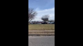 US: Long Lines Form at Gas Stations in Pennsylvania Ahead of Major Winter Storm