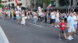 Train driver honks horn in support of Persian anti-Islamic regime protesters in Sydney, Australia