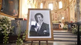 Fashion legend Valentino laid to rest in Rome amid star-studded funeral (2)