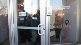 Police Enter Building Where Bullet Was Found That Was Shot at Alex Pretti and Interview with a Nurse at the Memorial Site