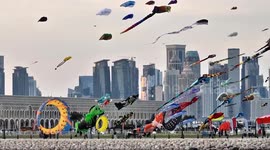Hundreds of colorful kites adorn sky during Qatar festival