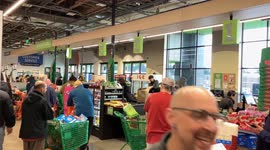 Shoppers Storm Amazon Fresh Stores Ahead of Shutdown