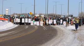 MINNEAPOLIS PROTEST KEPT ICE FROM GOING TO WORK: ARRESTS MADE