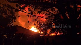 Massive fire engulfs sandal factory in Indonesia’s Medan (2)