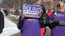 US medical workers, veterans rally in Chicago against ICE