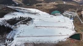 China: Robo-dogs unleash new ski experience in China