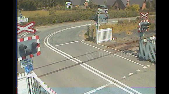 Reliant Robin Near Miss