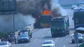 Heroic police officers rescue students from blazing school bus