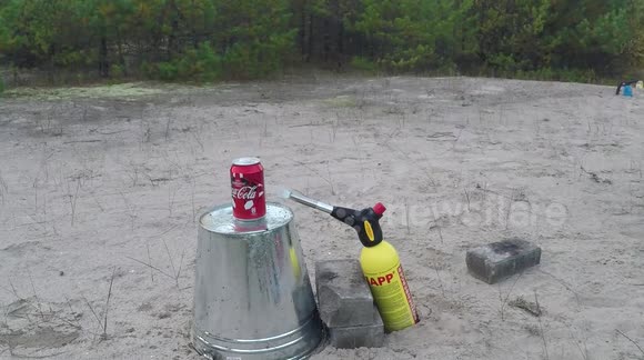 COCA-COLA vs GAS TORCH ☢ | RodStormTV