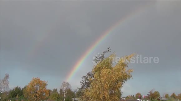 Timelapse shows formation of a rainbow