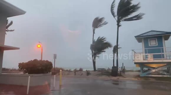 US: Heavy Rain and Strong Winds Batter Central and South Florida as ...