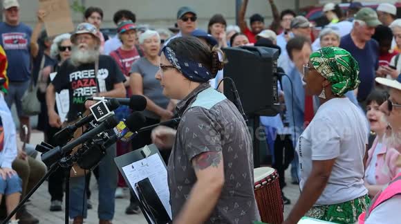 MD: Protesters Rally Outside Baltimore Federal Courthouse Over Planned Immigration Detention Facility 2 - Buy, Sell or Upload Video Content with Newsflare