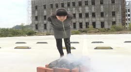 重庆 厉害了Word姐！身体能当灭火器