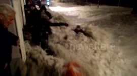 Huge wave knocks man over in Aberystwyth