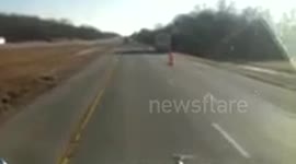 FedEx truck making traffic jam fun!