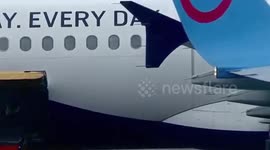 UK baggage handler loads plane in rather forceful manner