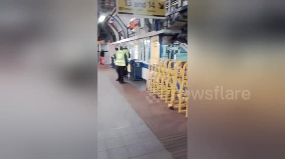Newsflare Edit - Clapham Junction becomes eerie ghost station on Southern Rail platforms