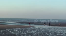 metal detecting blackpool beach 3/5