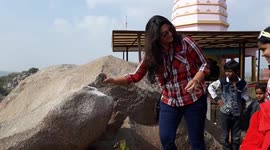 Rocks produce metallic, ringing sound when hit with solid objects