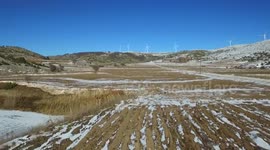 Πάνω από τη Ζωοδόχο Πηγή❄,οι ανεμογεννήτριες❄⛄