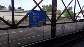 Oakland Bart platform full of Oakland Women's March protesters