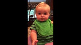Babies 1st reaction to apples